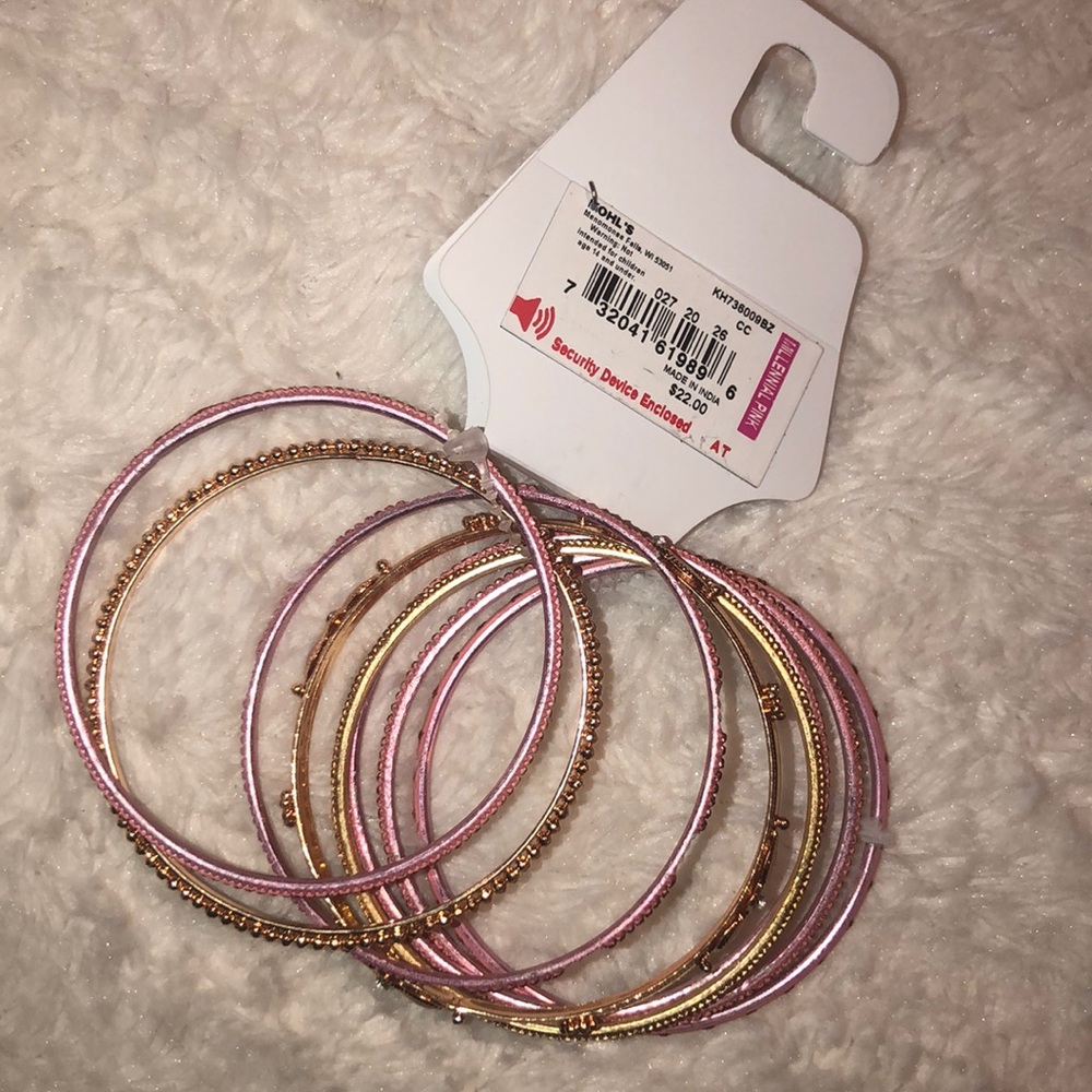 Bracelets (set of 8)